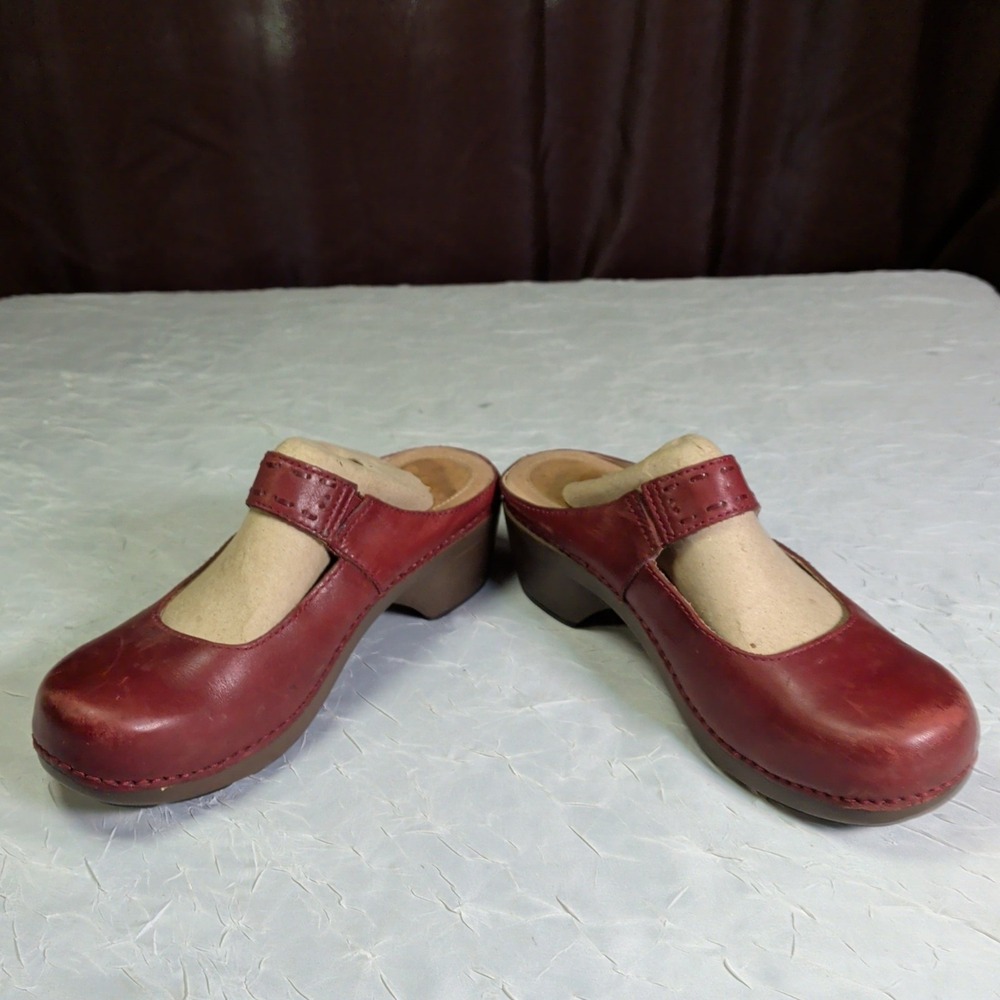 Dansko Mary Jane Clogs Womens Size US 6.5 EU 37 Burgundy Red Leather Shoes Boho - Picture 3 of 8